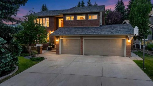 15 Woodacres Way Sw, Calgary, AB 