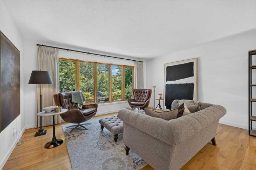 15 Woodacres Way Sw, Calgary, AB 