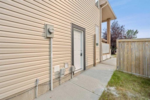 187 Martinvalley Crescent Ne, Calgary, AB - Outdoor With Exterior