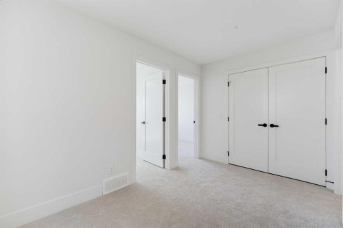 266 Greystone Boulevard, Cochrane, AB - Indoor Photo Showing Other Room