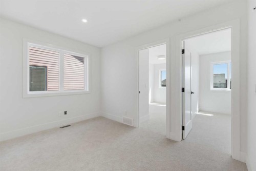 266 Greystone Boulevard, Cochrane, AB - Indoor Photo Showing Other Room