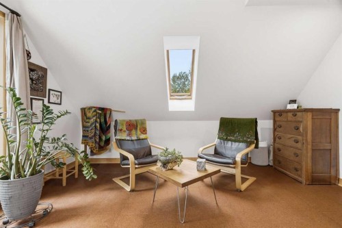 725 Calkins Place, Diamond Valley, AB - Indoor