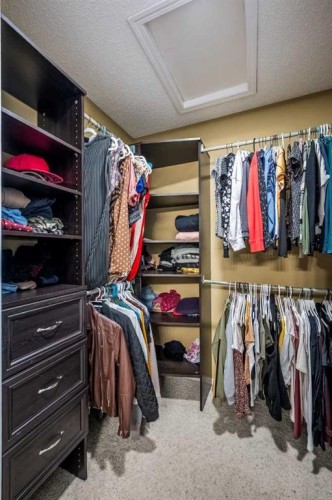 163 West Lakeview Passage, Chestermere, AB - Indoor With Storage