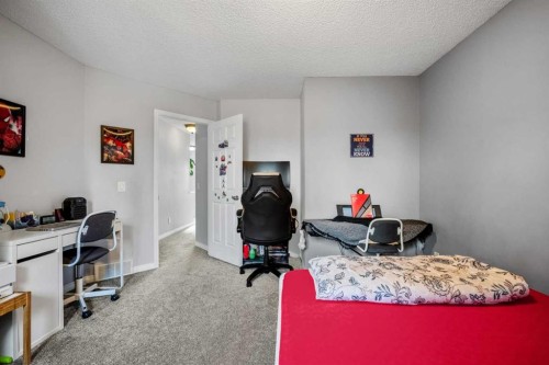 163 West Lakeview Passage, Chestermere, AB - Indoor Photo Showing Office
