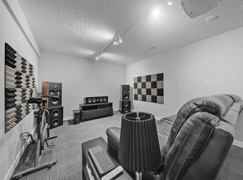 247 Simons Road Nw, Calgary, AB - Indoor