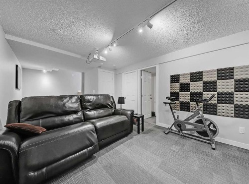 247 Simons Road Nw, Calgary, AB - Indoor