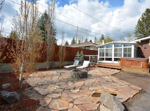 247 Simons Road Nw, Calgary, AB - Outdoor