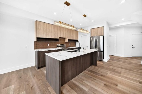 401 Clydesdale Avenue  Cochrane, AB T4C 3L8