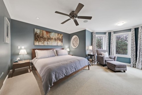 2639 27 Street Sw, Calgary, AB - Indoor Photo Showing Bedroom