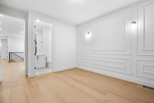 630 27 Avenue Ne, Calgary, AB - Indoor Photo Showing Other Room
