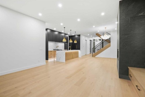 630 27 Avenue Ne, Calgary, AB - Indoor