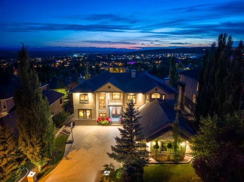 3221 77 Street Sw, Calgary, AB - Outdoor With View