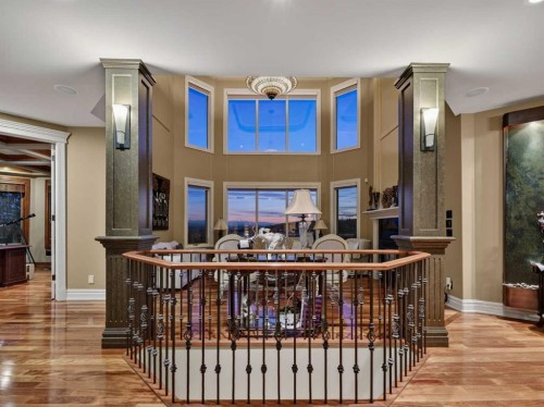 3221 77 Street Sw, Calgary, AB - Indoor