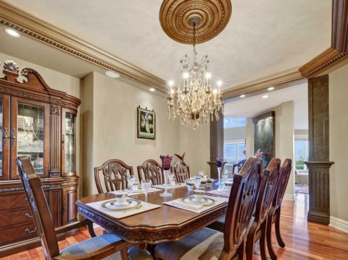 3221 77 Street Sw, Calgary, AB - Indoor Photo Showing Dining Room