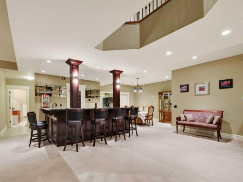 3221 77 Street Sw, Calgary, AB - Indoor