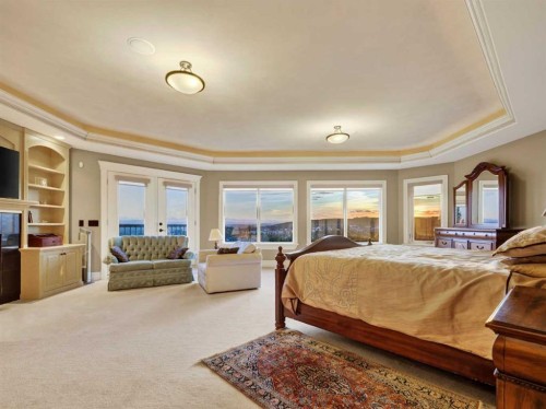 3221 77 Street Sw, Calgary, AB - Indoor Photo Showing Bedroom