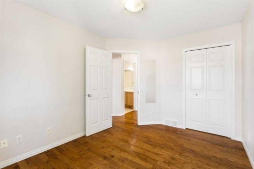 459 Evermeadow Road Sw, Calgary, AB - Indoor Photo Showing Other Room