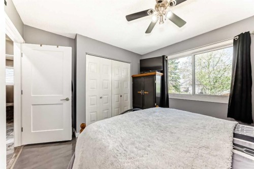 11 Huntstrom Place Ne, Calgary, AB - Indoor Photo Showing Bedroom