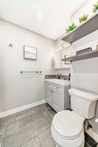 11 Huntstrom Place Ne, Calgary, AB - Indoor Photo Showing Bathroom