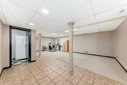 11 Huntstrom Place Ne, Calgary, AB - Indoor