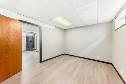 11 Huntstrom Place Ne, Calgary, AB - Indoor