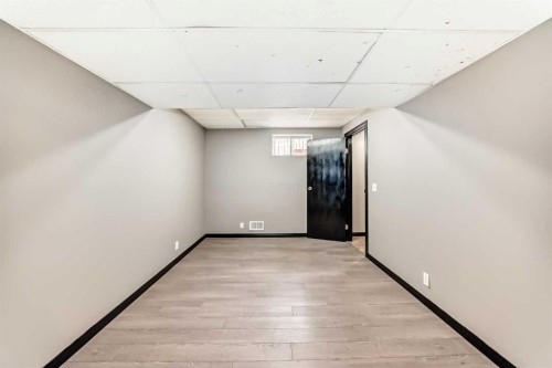 11 Huntstrom Place Ne, Calgary, AB - Indoor Photo Showing Other Room