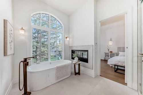 1610 49 Avenue Sw, Calgary, AB - Indoor