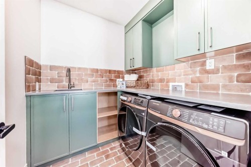 1610 49 Avenue Sw, Calgary, AB - Indoor Photo Showing Laundry Room