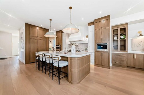 1610 49 Avenue Sw, Calgary, AB - Indoor
