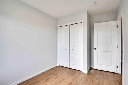 104 Corner Glen Circle Ne, Calgary, AB - Indoor Photo Showing Other Room