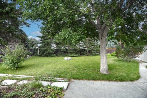 93 Winslow Crescent Sw, Calgary, AB - Outdoor