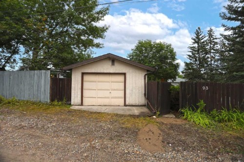 93 Winslow Crescent Sw, Calgary, AB - Outdoor