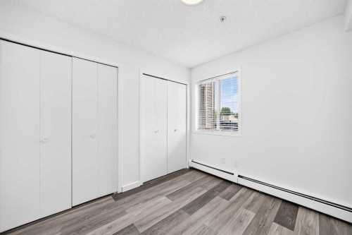 109-1717 60 Street Se, Calgary, AB - Indoor Photo Showing Other Room