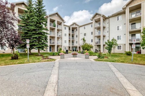 109-1717 60 Street Se, Calgary, AB - Outdoor With Facade