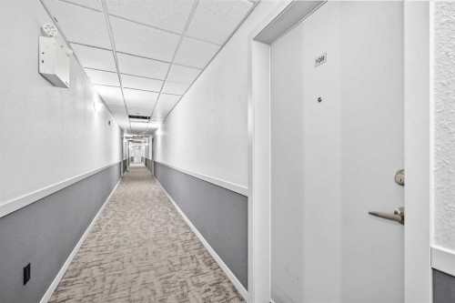 109-1717 60 Street Se, Calgary, AB - Indoor Photo Showing Other Room