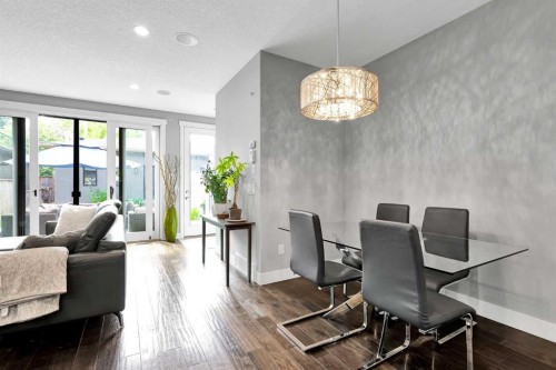 425 21 Avenue Nw, Calgary, AB - Indoor