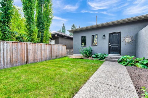 425 21 Avenue Nw, Calgary, AB - Outdoor