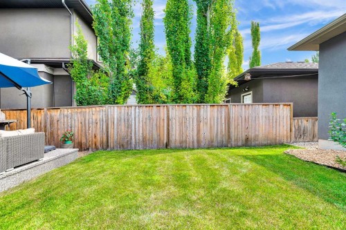 425 21 Avenue Nw, Calgary, AB - Outdoor With Exterior