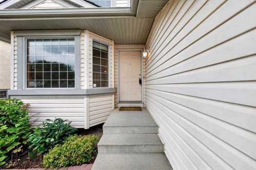 307 Edgeridge Gardens Nw, Calgary, AB - Outdoor With Exterior
