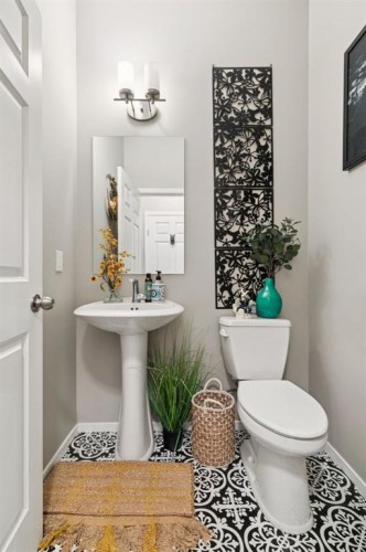 316 Chaparral Valley Square Se, Calgary, AB - Indoor Photo Showing Bathroom