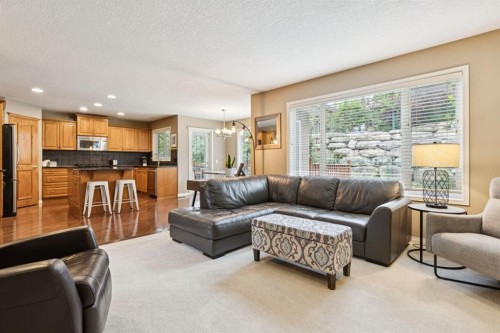 51 Sienna Park Crescent Sw, Calgary, AB - Indoor Photo Showing Living Room