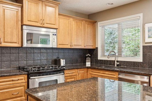 51 Sienna Park Crescent Sw, Calgary, AB - Indoor Photo Showing Kitchen With Upgraded Kitchen