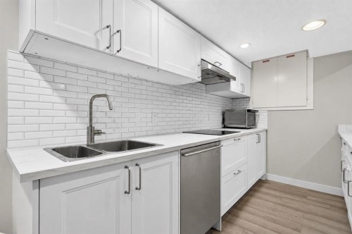 2888 Signal Hill Drive Sw, Calgary, AB 