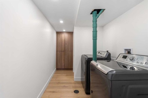 824 Canna Crescent Sw, Calgary, AB - Indoor Photo Showing Laundry Room