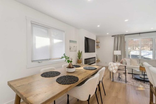 824 Canna Crescent Sw, Calgary, AB - Indoor