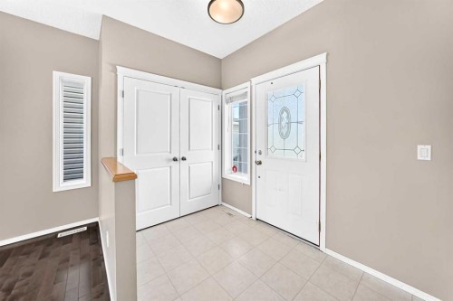 16 Royal Birch Rise Nw, Calgary, AB - Indoor Photo Showing Other Room