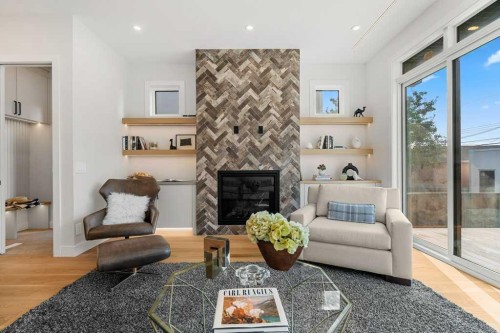2311 6 Avenue Nw, Calgary, AB - Indoor Photo Showing Living Room With Fireplace