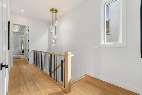 2311 6 Avenue Nw, Calgary, AB - Indoor Photo Showing Other Room