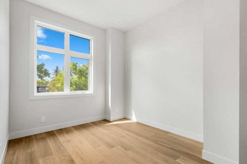 2311 6 Avenue Nw, Calgary, AB - Indoor Photo Showing Other Room