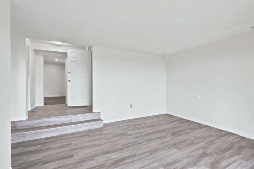 84-5810 Patina Drive Sw, Calgary, AB - Indoor Photo Showing Other Room